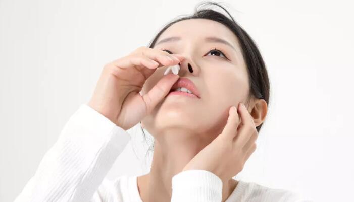 鼻竇炎流鼻血的原因與治療方法